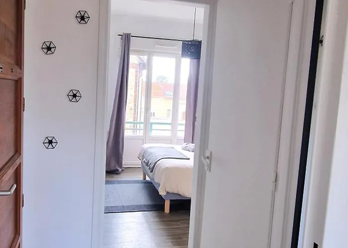 Le Madrillet Appartement *